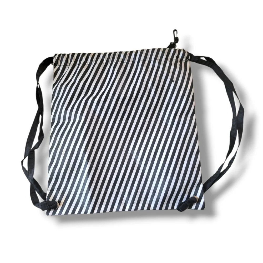 Paul Frank | Cute VTG Black/White Skull Drawstring Backpack Sling Bag